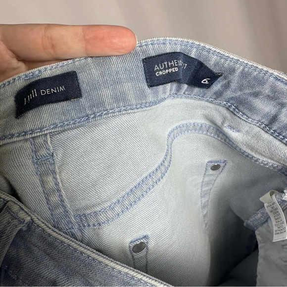 J. Jill Denim Authentic Fit Cropped Light Wash Fringe Bottom Denim Jeans sz 6P - Picture 6 of 8